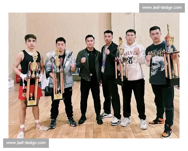 美国WWW格斗士比赛盛况再现激烈对决全球搏击迷热议争锋之战 美国WWW格斗士比赛盛况再现激烈对决全球搏击迷热议争锋之战